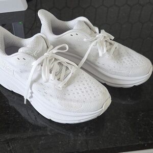Hoka Clifton 9 White Running Shoes, Womens Size 8